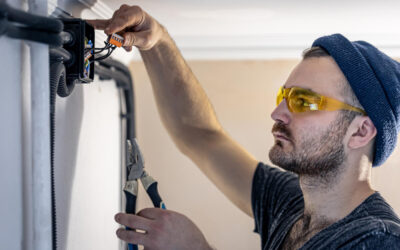How to Find Reliable Emergency Electricians in Granbury, TX for Urgent Situations?